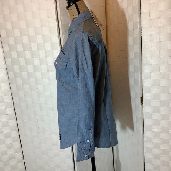 Nwt Levi's blue NY Yankees embroidered MLB blouse size medium - Picture 7 of 10